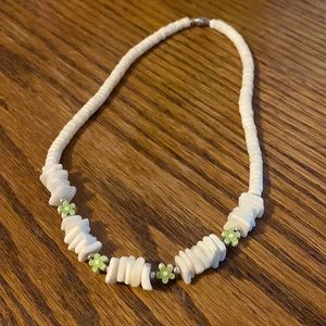 Y2K Vintage White Puka Shell Beach Boho Necklace